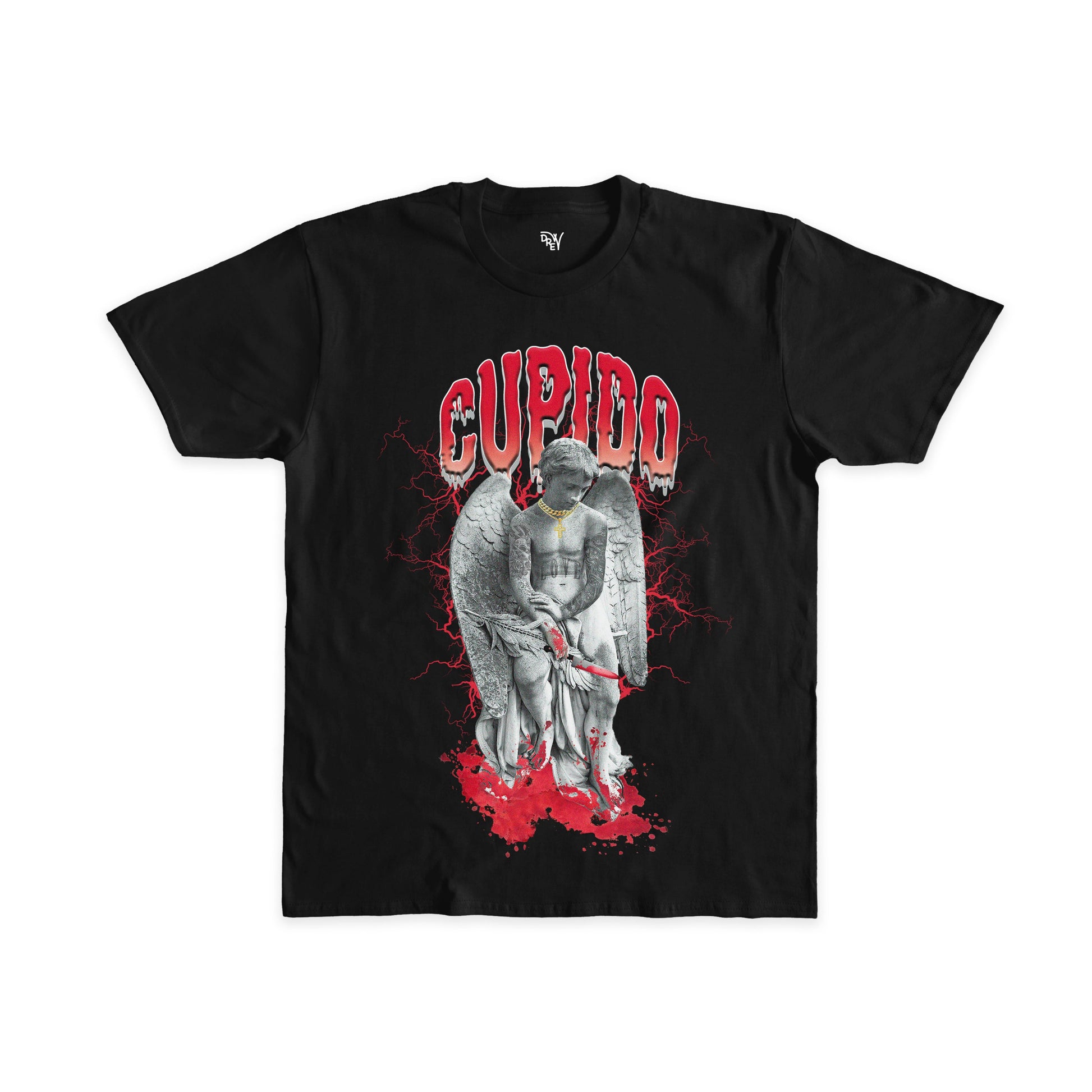 Maglietta nera con stampa grande sul davanti di una statua che impugna un coltello sporco di sangue e la scritta Cupido sopra in rosso